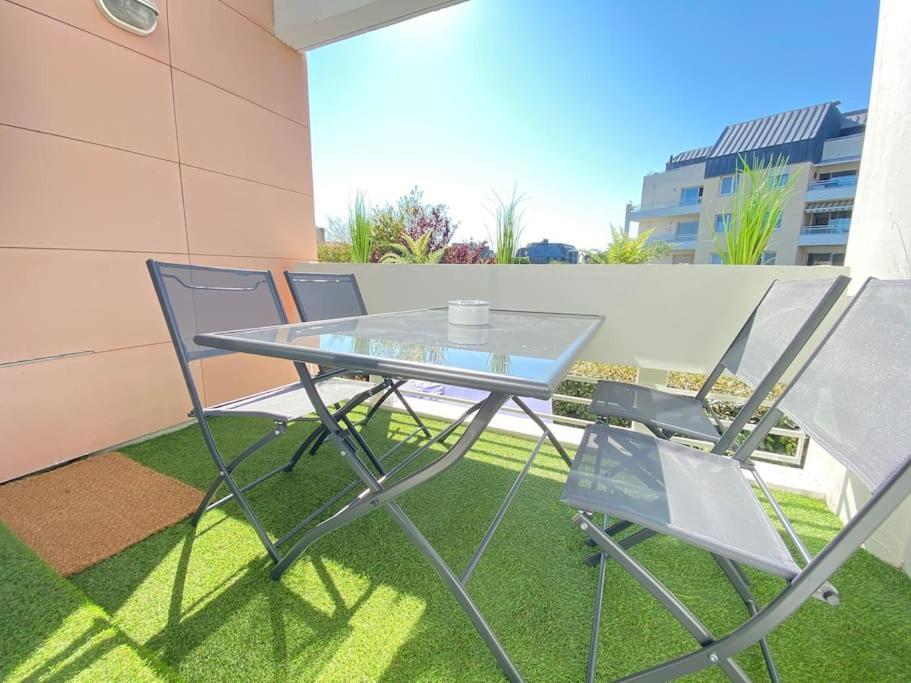 شقة لا روشيل  في Plein Charme Aux Minimes Terrasse Calme + Parking المظهر الخارجي الصورة